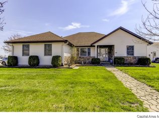 110 W Sherry Dr, Springfield, IL 62703