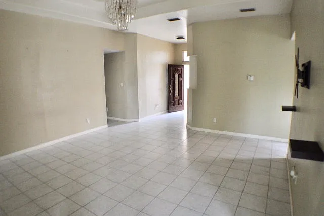 916 Parkway Dr — Photo 5