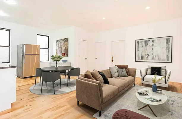 Rented by RealTegrity NY LLC | media 6