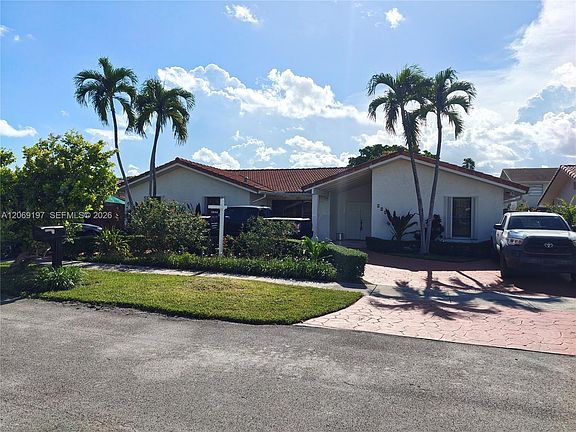 2nd image of 1220 SW 104th Ave