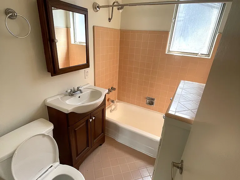3645 E Ocean Blvd #4 — Photo 9