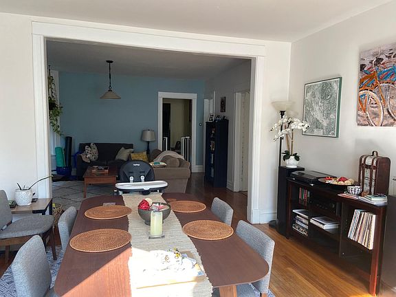 3rd image of 2242 N Sawyer Ave #1