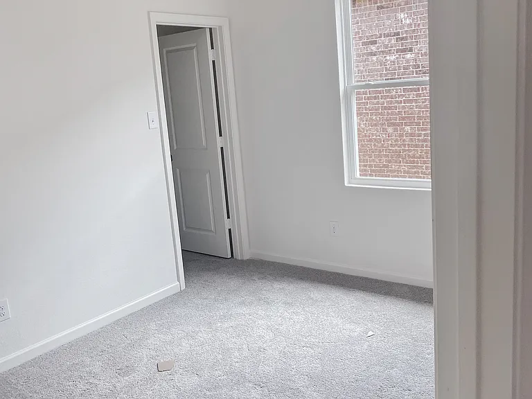 111 Connecticut Ct — Photo 18