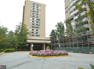 3713 George Mason Dr #1612, Falls Church, VA 22041