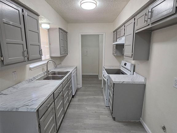 5th image of 216 Tejas Dr