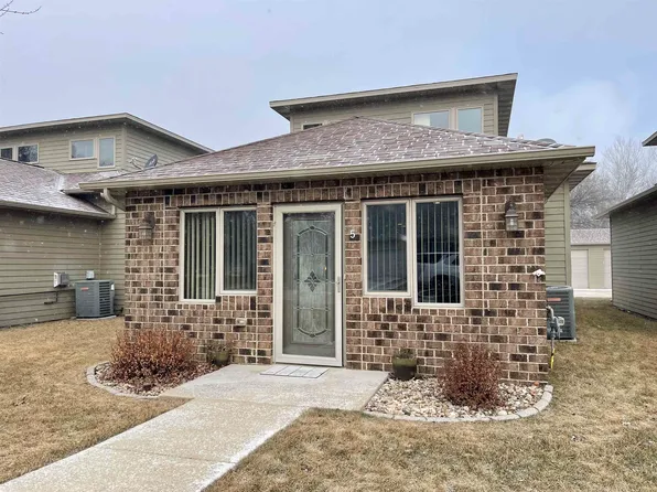 342 Benit Dr Unit 5, Arnolds Park, IA 51331