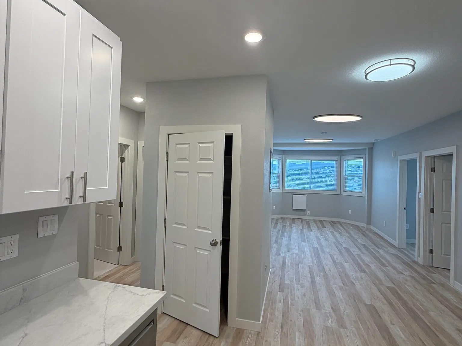 4 bed, 1500 sqft, $5,995 — Photo 1