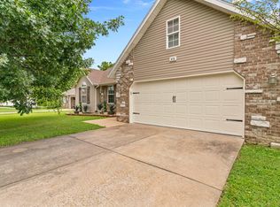 412 Ace Ct, Nixa, MO 65714