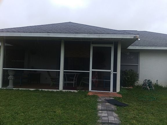 4th image of 17120 Carolyn Ln