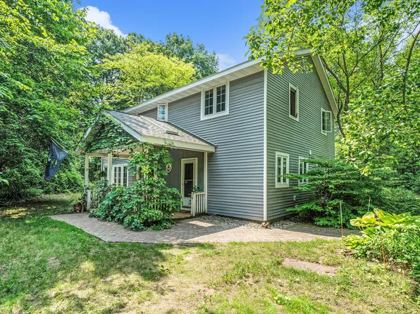 3767 64th St, Holland, MI 49423
