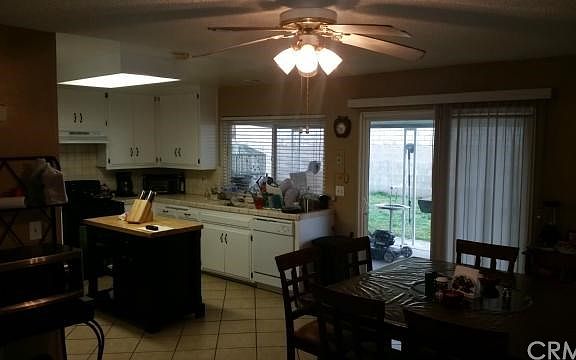 5th image of 3163 Blythe St