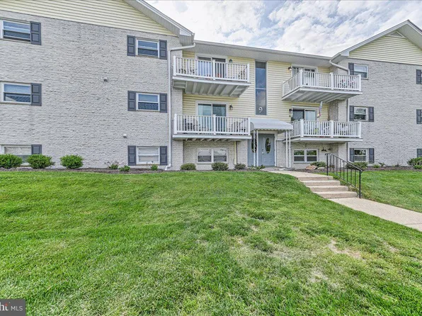 9 Warren Lodge Ct APT 1A, Cockeysville, MD 21030