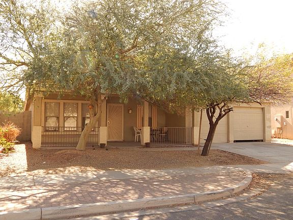2nd image of 8539 W Magnolia St
