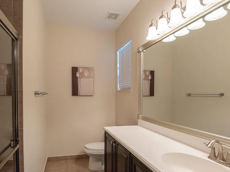 108 Canterbury Pl — Photo 20