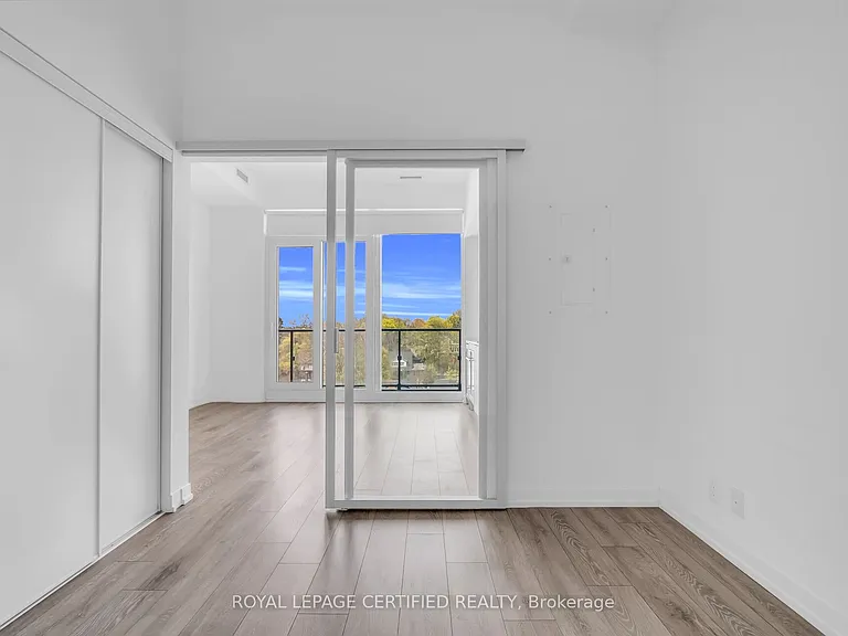 2020 Bathurst St #919 — Photo 22