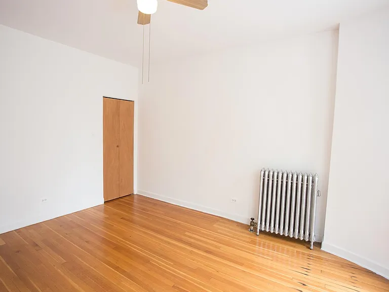 5500 S. Cornell Avenue — Photo 18