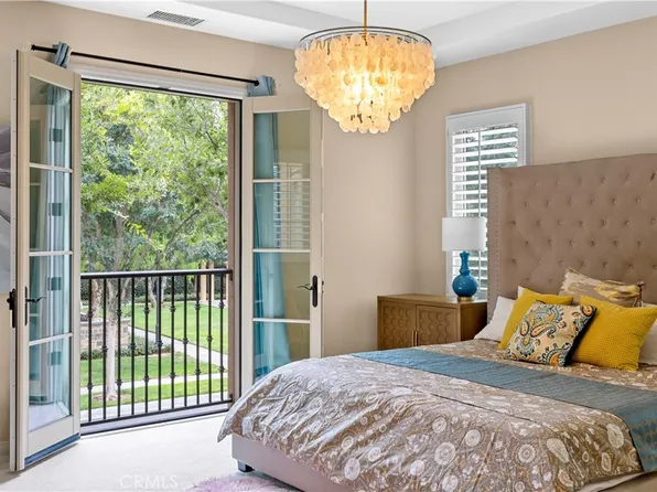 81 Hanging Gdn, Irvine, CA 92620