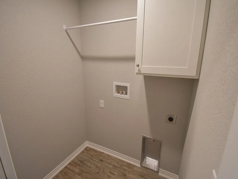 134 S Woodsprings Dr — Photo 6