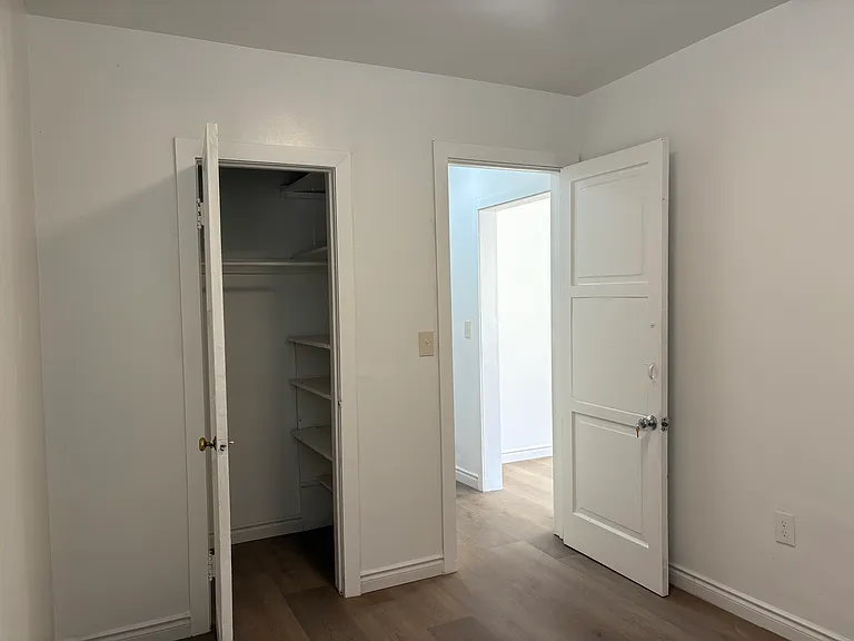 3946 Delta Ave — Photo 20