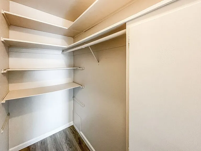 450 Alcatraz Ave #12 — Photo 9