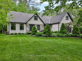 208 Mineola Rd W, Mississauga, ON L5G 2C7