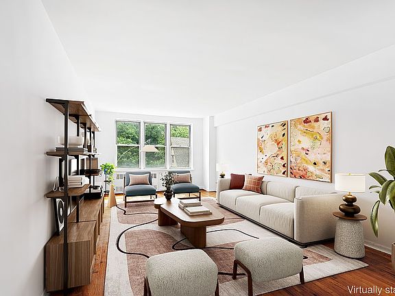 3rd image of 415 Argyle Rd APT 4A
