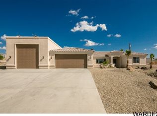 754 Powder Dr, Lake Havasu City, AZ 86406