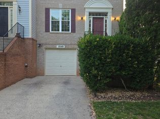 10148 Vanderbilt Cir, Rockville, MD 20850