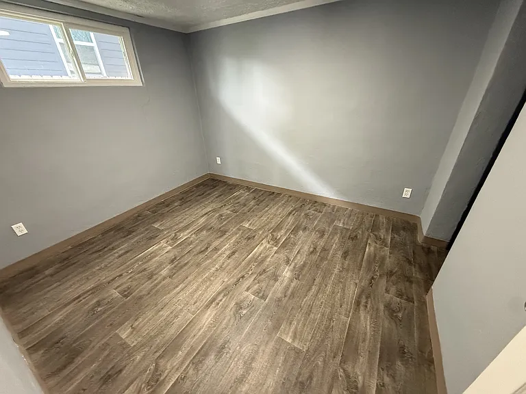 1298 Preston St — Photo 5