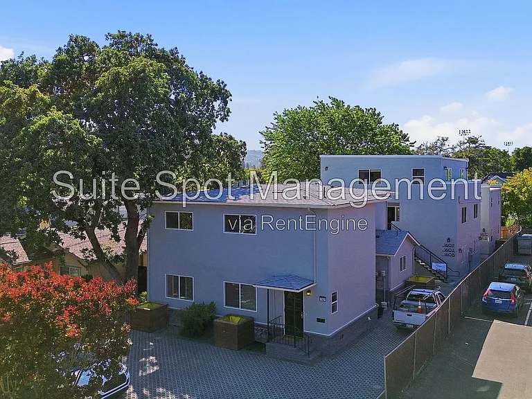 160 Harrison Ave #E3 — Photo 41