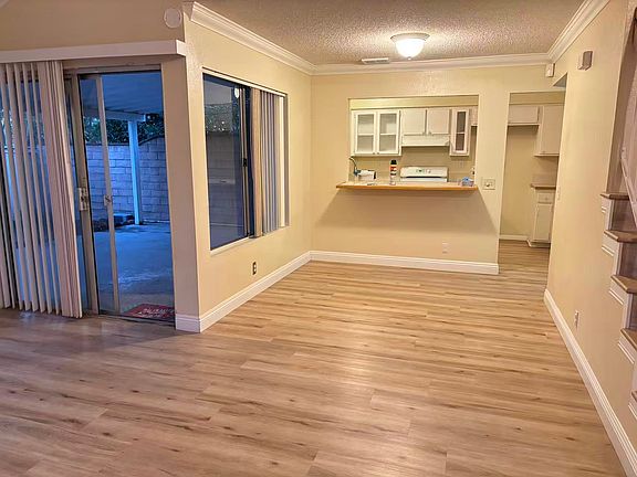 4th image of 3826 Elk Creek Way