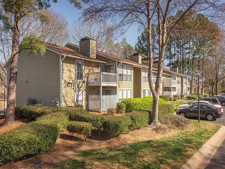 Reserve at Providence — Photo 37