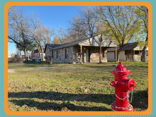 930 W 12th St, Ada, OK 74820