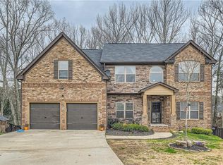 5809 Savannah River Rd, College Park, GA 30349