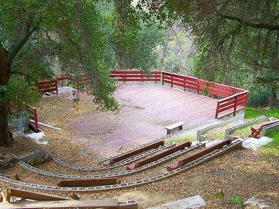3rd image of 1909 N Topanga Canyon Blvd