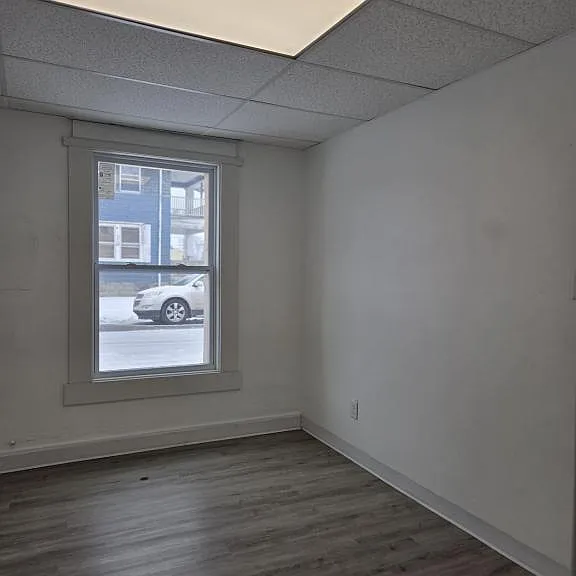 400 W Elm St #1 — Photo 12