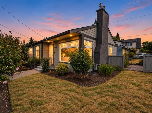 8804 5th Avenue NE, Seattle, WA 98115