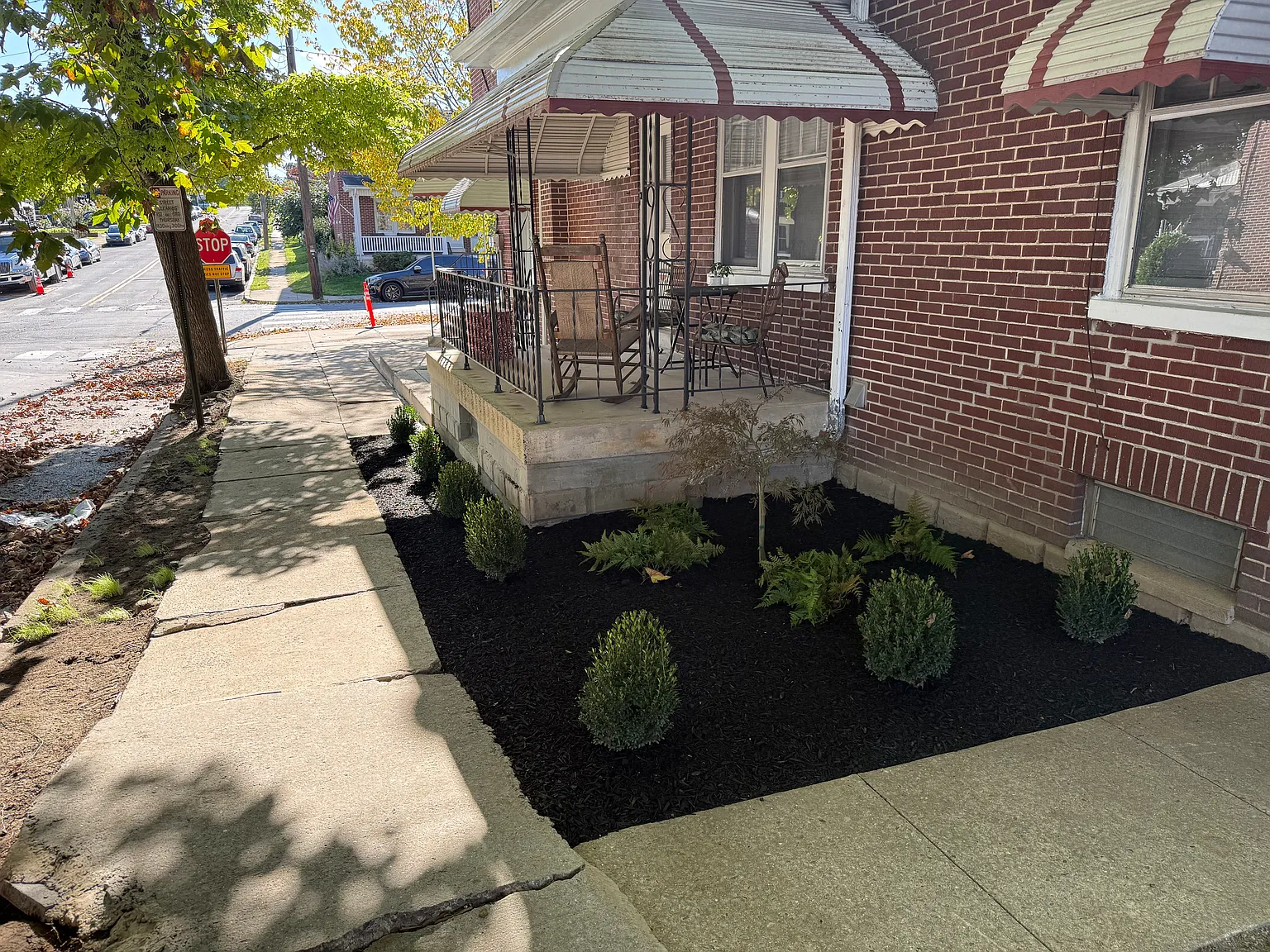 3 bed, 1200 sqft, $1,800 — Photo 1