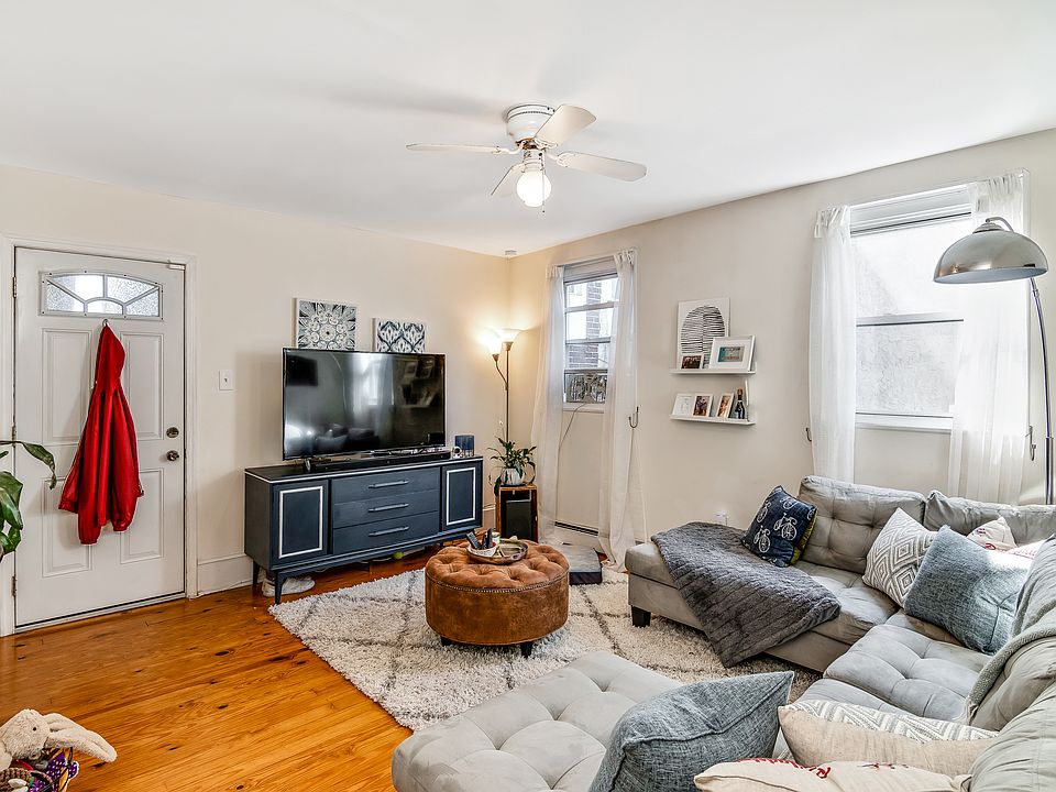 1st image of 2206 E York St #2