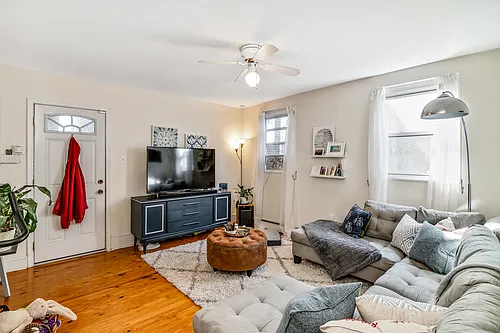 2206 E York St #2 Photo 1
