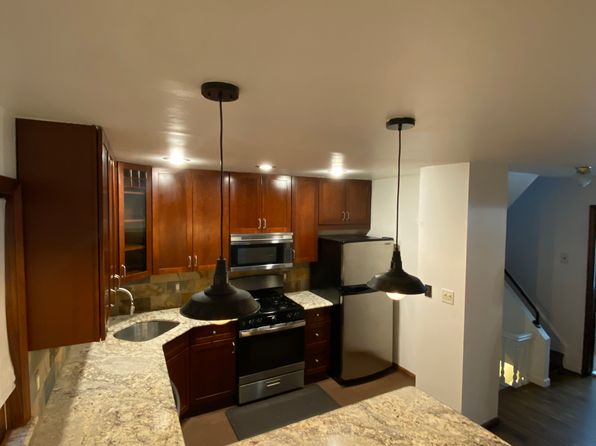 104 N Forest Ave Floor 2