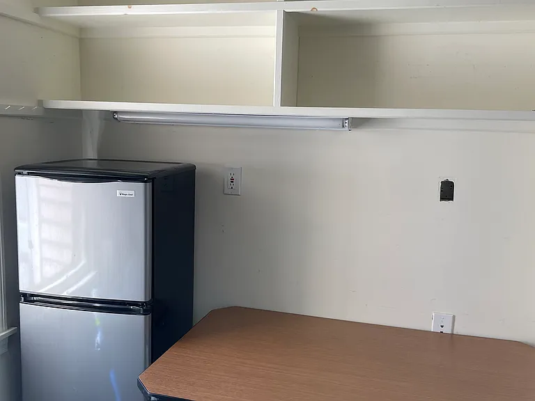 10 Bay — Photo 8