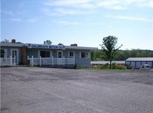 3075 Pulaski Rd, New Castle, PA 16105