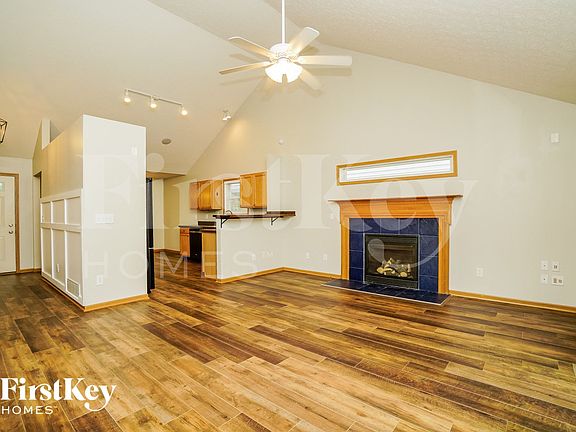 3rd image of 57 Gold Meadow Dr