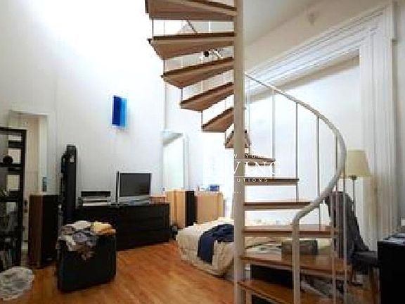 4th image of 241 E 14th St APT 3B