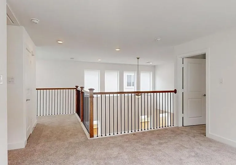 21623 Lampeter River Ln — Photo 18