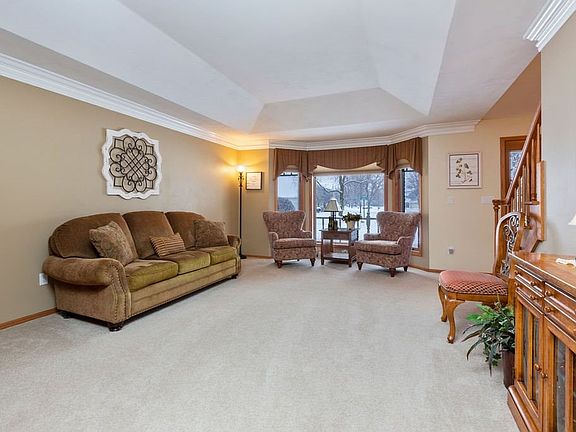4th image of 2146 W Prairie Creek Dr