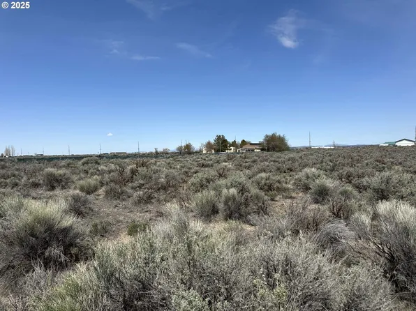 Tinsel Rd #2600, Christmas Valley, OR 97641