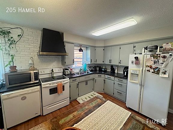 5th image of 205 Hamel Rd