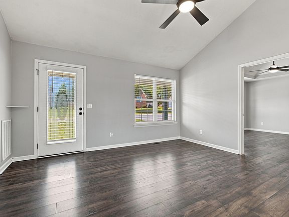 2nd image of 538 Summit Way